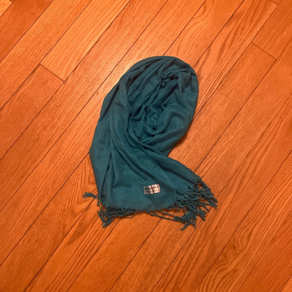 100% Pashmina Blue Scarf
